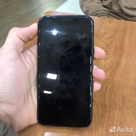Телефон iPhone хр