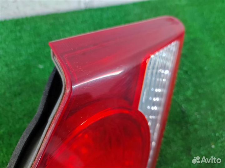 Фонарь задний внутренний левый Honda Civic 4D (FD