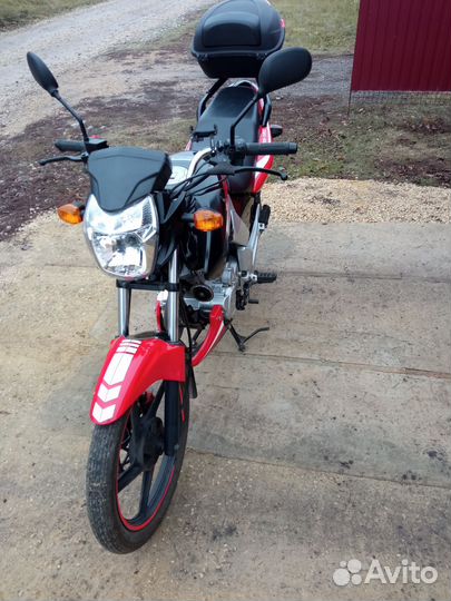 Мотоцикл Lifan LF200-16C
