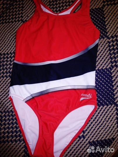 Купальник сплошной