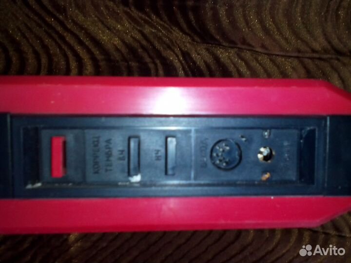 Портативный кассетный магнитофон