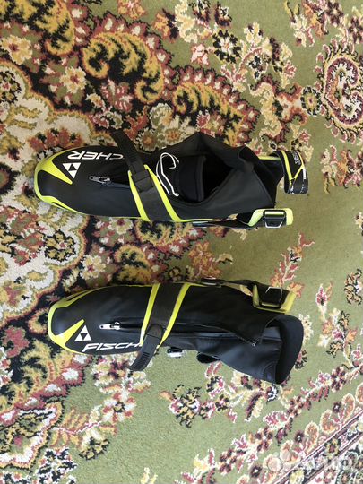 Лыжные ботинки