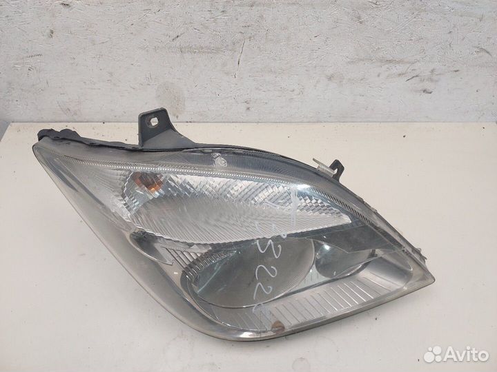 Фара (передняя) Mercedes Sprinter, 2010