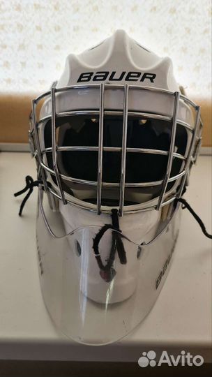 Хоккейный шлем