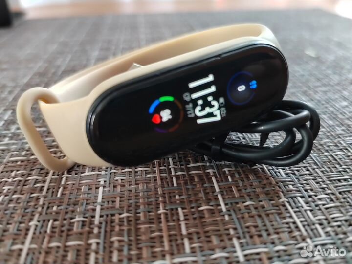 Фитнес браслет xiaomi mi band 6