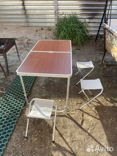 Столик для пикника со стульями