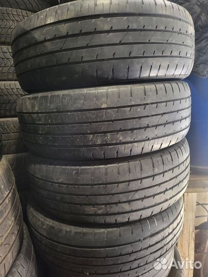 Dunlop Enasave RV504 215/60 R17