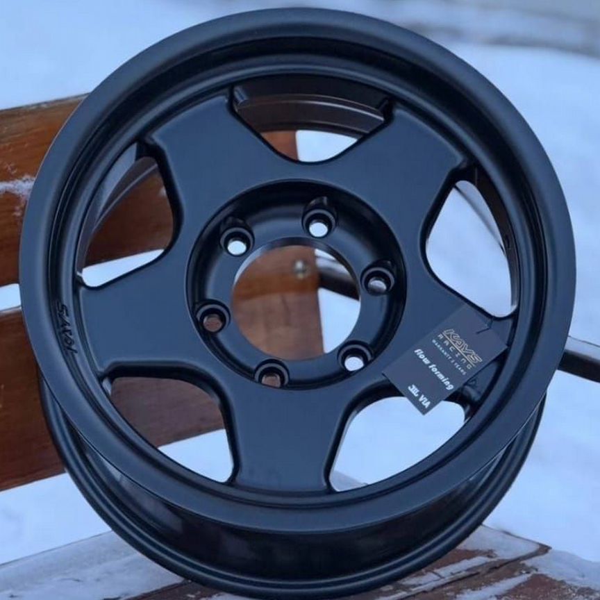 Литые диски Flow Form 8×R16 6×139.7