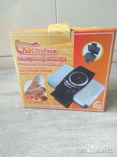 Электровафельница 