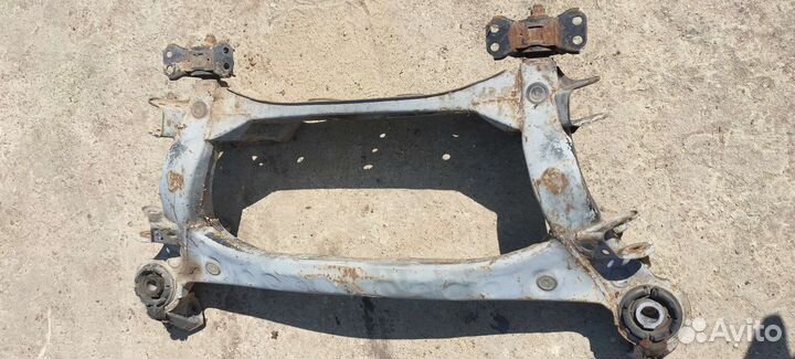 Балка Toyota mark II, Chaser, Cresta, Crown