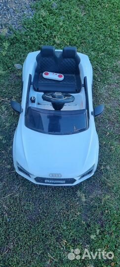 Детский электромобиль audi