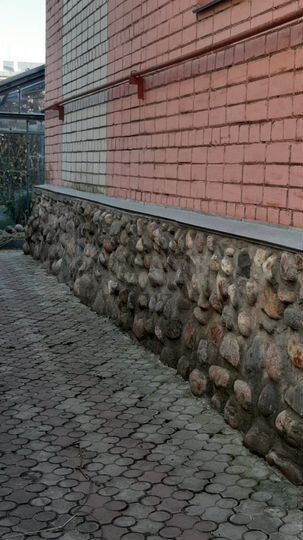 Коттедж 353 м² на участке 7 сот.