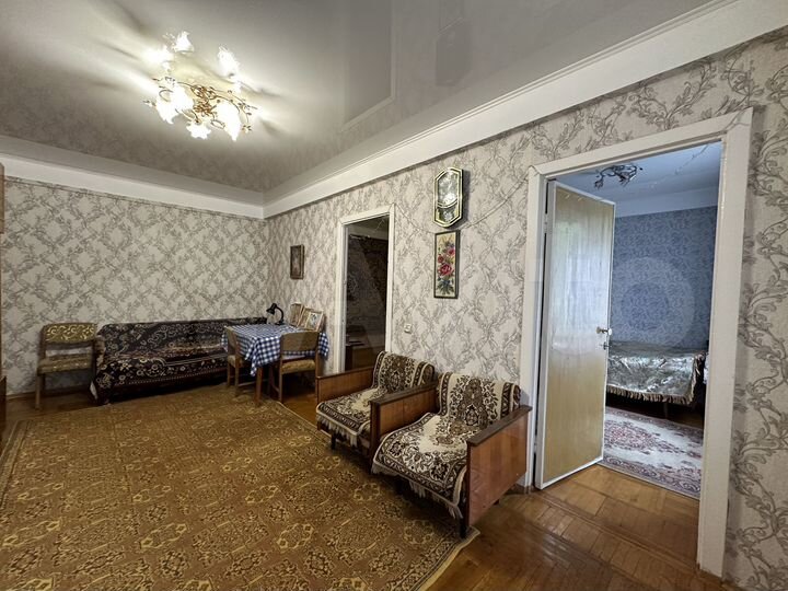 3-к. квартира, 50 м², 3/5 эт.