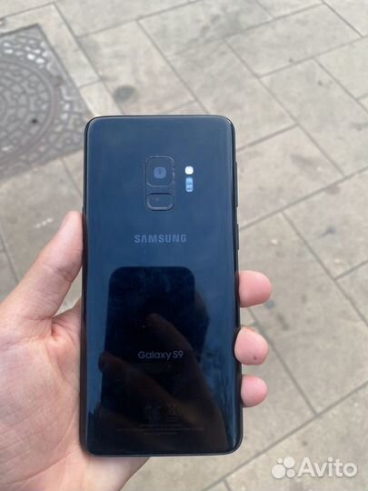 Samsung Galaxy S9, 4/64 ГБ