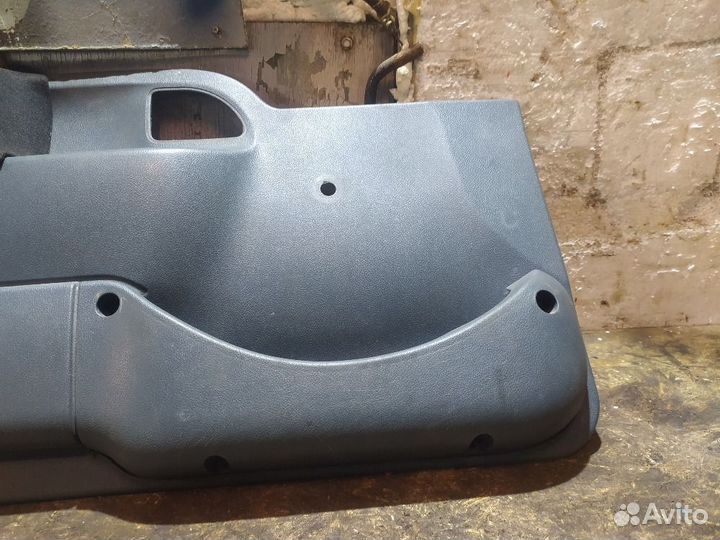 Обшивка двери передней левой Renault Kangoo I (1997—2003) 1, I