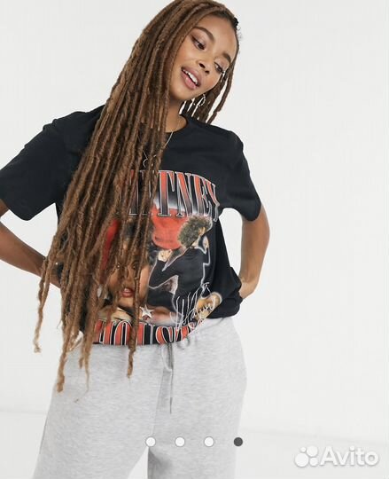 Футболка с Уитни Хьюстон