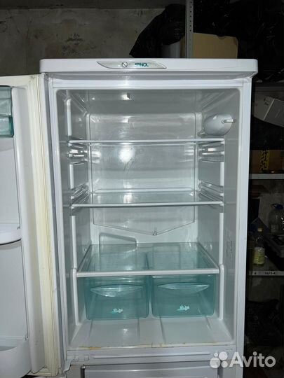 Холодильник Stinol