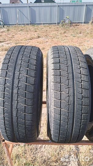 Bridgestone Blizzak Revo GZ 225/60 R17