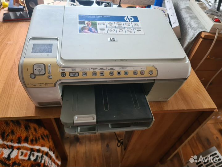 Принтер цветной hp
