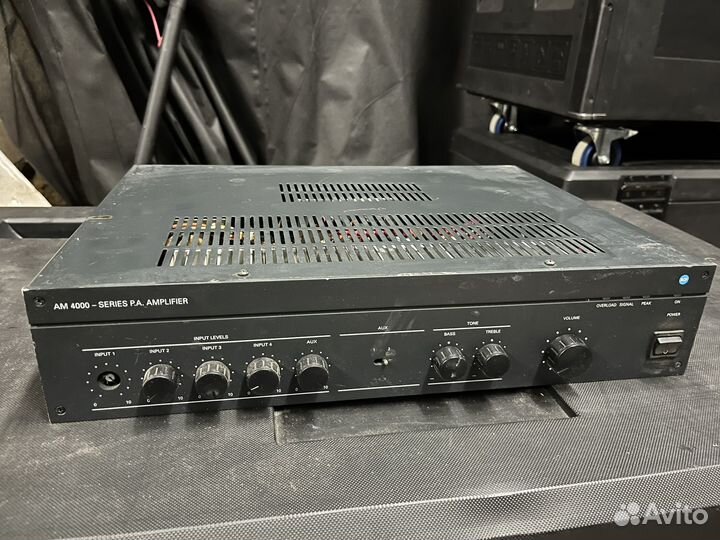 Трансляционный усилитель rcf am4000