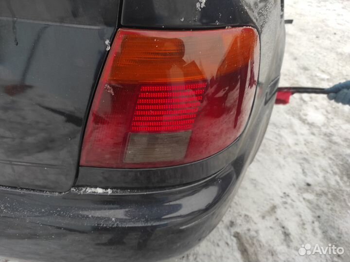 Задние фонари с молдингом audi a4 b5