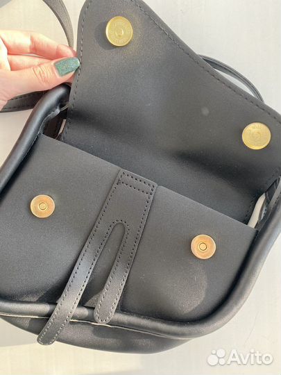 Новая маленькая черная сумочка