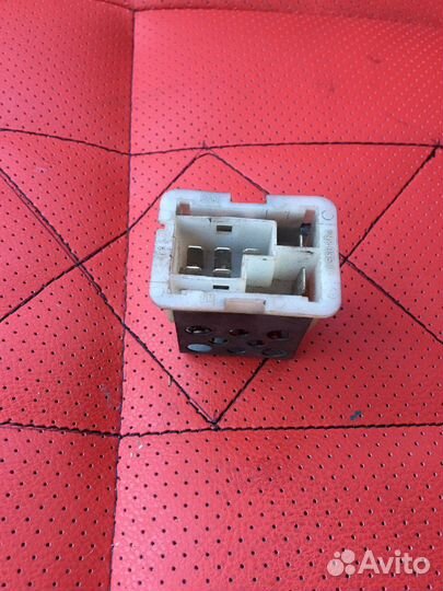 Реостат печки Opel Astra G/H