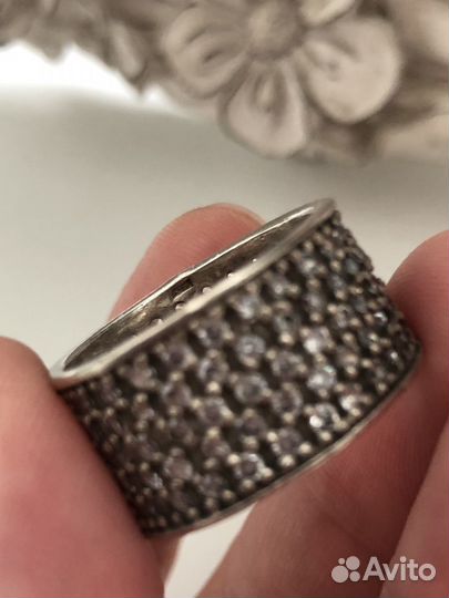 Серебряное кольцо женское