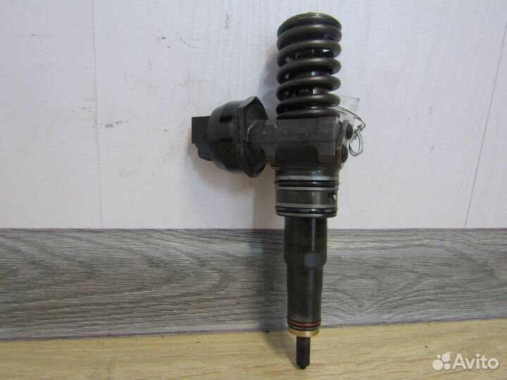 Форсунка топливная Фольксваген Туарег 5.0 BLE