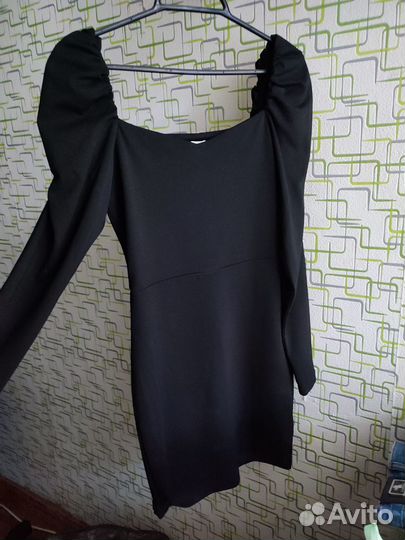 Чёрное платье