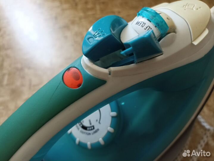 Утюг беспроводной