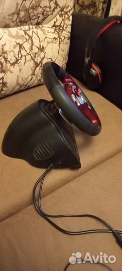 Игровой руль с педалями Genius Trio Racer FF