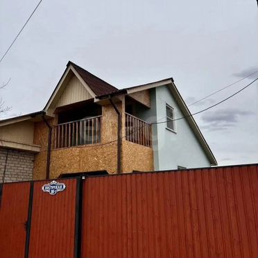 Дом 109,9 м² на участке 10 сот.