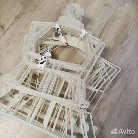 Вешалки плечики детские