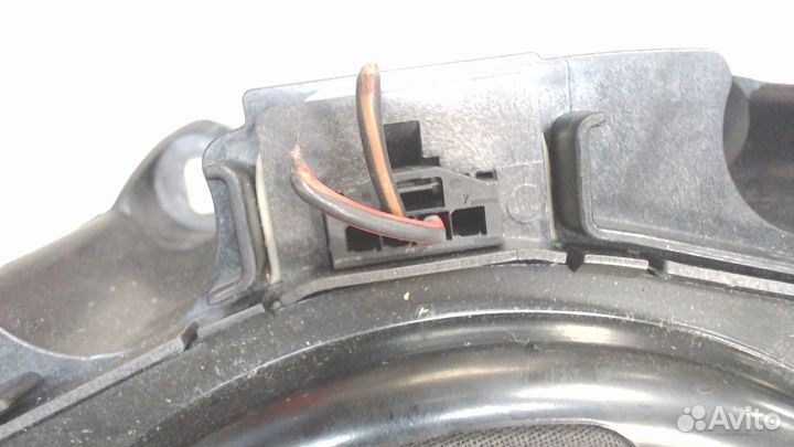 Сабвуфер BMW 5 F07 Gran Turismo, 2010