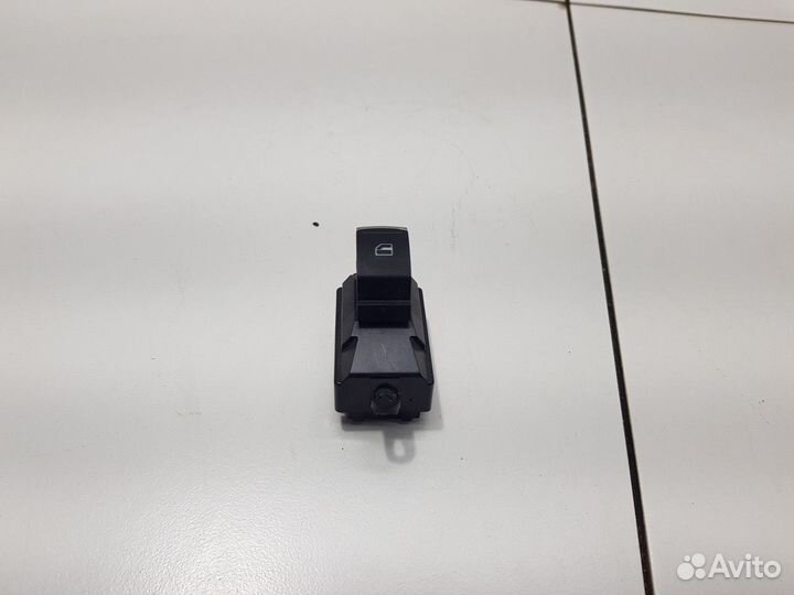 Кнопка стеклоподъемника задняя (Haval H6)