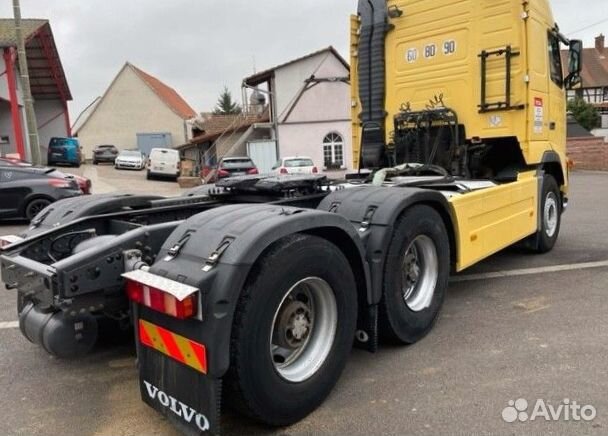 Pазбираем грузовик Volvo FH 2001-2005