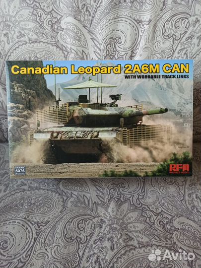Сборная модель 1 35 RFM Canadian Leopard 2A6M