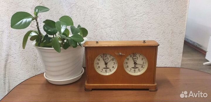 Часы шахматные янтарь