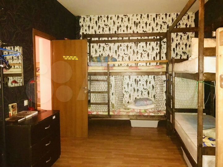 Комната 18 м² в 3-к., 3/7 эт.