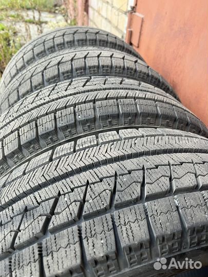 Bridgestone Blizzak VRX 195/65 R15