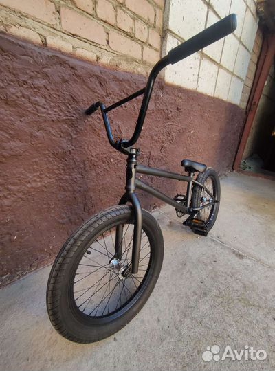 BMX Mongoose legion L100