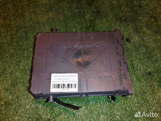 Блок предохранителей 9664983180 Peugeot 207 WC WK