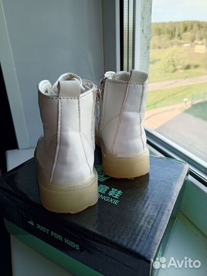 Ботинки демисезонные для девочки 23 размер