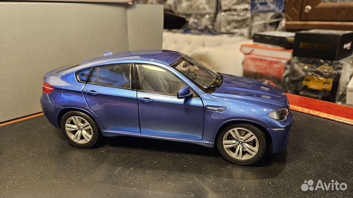 1:18 Kyosho BMW X6M E71 Blue