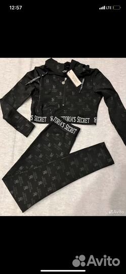 Костюм для спорта