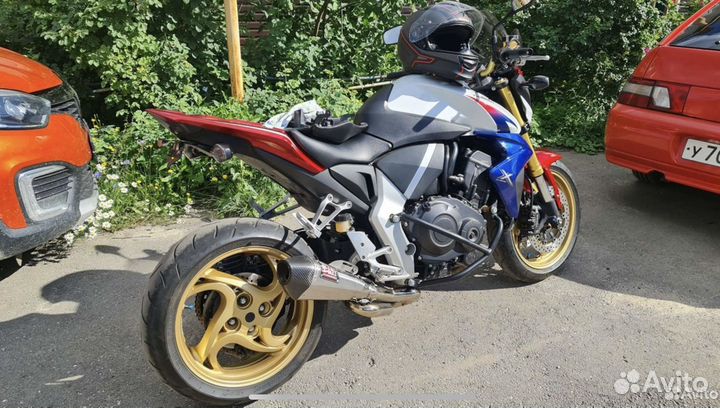 Мотоцикл Honda CB1000r 2013г.в