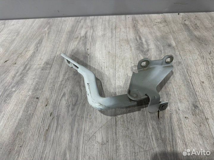 Петля капота левая LADA Vesta H4M429 2021
