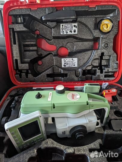 Тахеометр Leica TS03 5