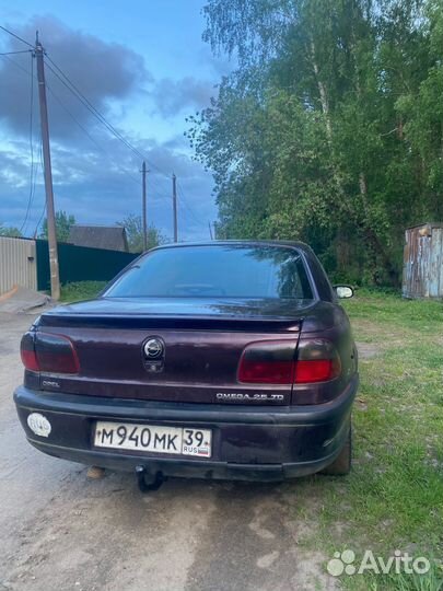 В разборе Opel omega b 2.5 TD 1994